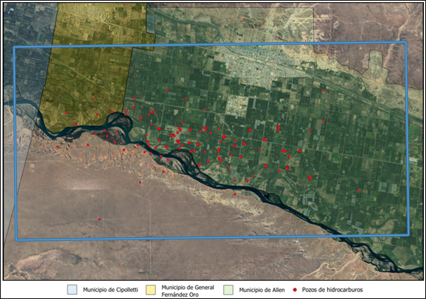 Azpitarte resaltó que en el período que analizaron se construyeron 184 nuevos pozos para extraer hidrocarburos no convencionales mediante fracking. Imagen: Juan Azpitarte Para realizar el trabajo Juan y María se basaron en entrevistas, imágenes satelitales y datos estadísticos oficiales, entre otras fuentes. Imagen: Juan Azpitarte